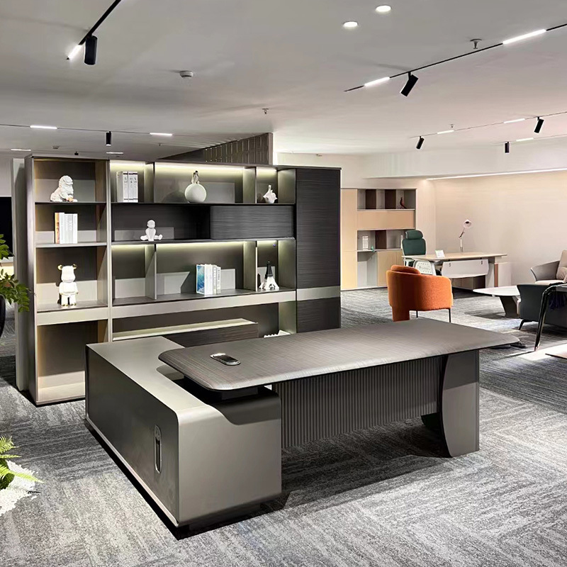 Office Furniture Services - Luxury With A High-End Feel, Manager'S
